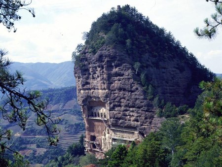 “东方雕塑馆”麦积山